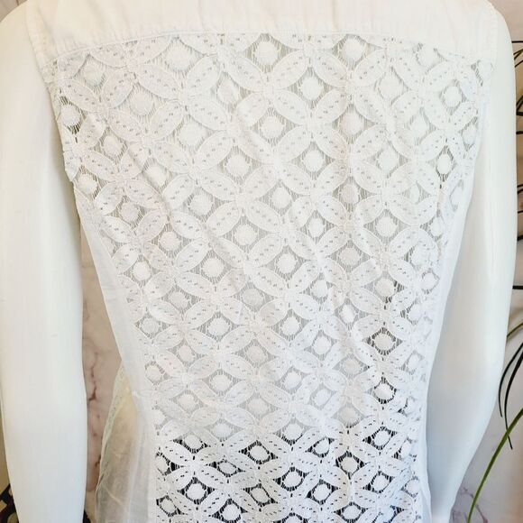 Cabi sleeveless pretty eyelet button front top - Picture 2 of 10